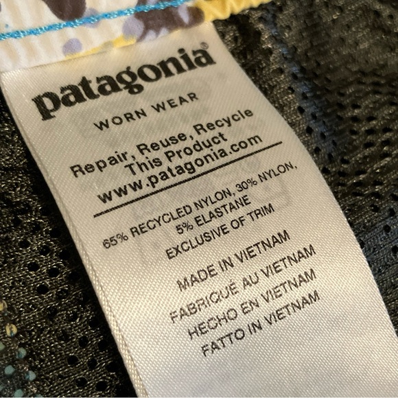 Patagonia Men XL Stretch Wavefarer Volley Shorts 16" Inseam 6 Sea Plants Print - Picture 13 of 14